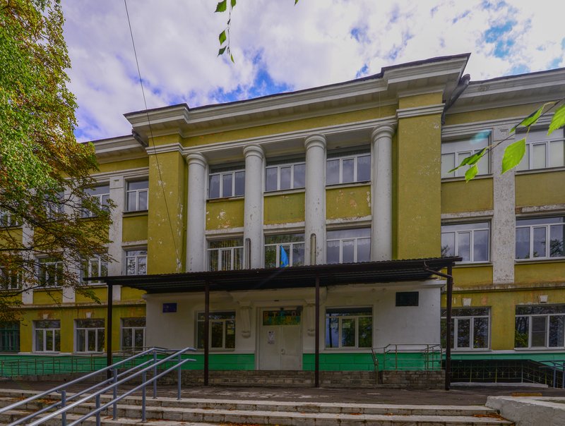 School building in 2021