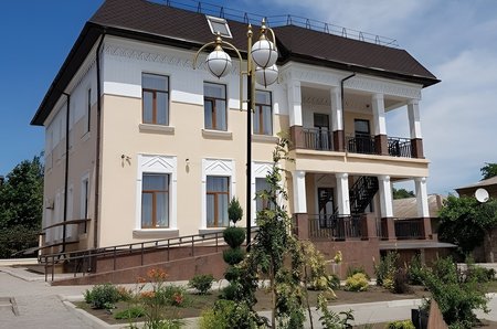 The museum garden façade before the war
